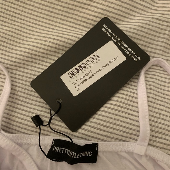 white pretty little thing bodysuit - Picture 3 of 3
